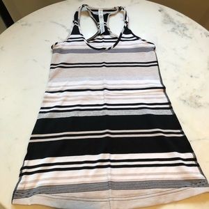 Lululemon workout tank